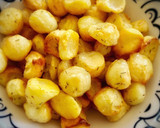 Foto del paso 2 de la receta: Bolitas de patatas al romero (al horno)