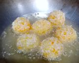 Foto langkah ke 2 dari resep Pilus singkong isi gula merah.
