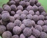 Foto langkah ke 3 dari resep Bola-bola Coklat (sangat simple).