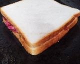 A picture of step 4 of Beetroot Potato Sandwich.