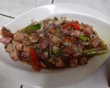 Foto langkah ke 5 dari resep Tumis cumi asin simple.