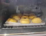 Foto langkah ke 5 dari resep Roti Labu Kuning.