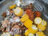 Seafood asam manis special untuk seluruh keluarga