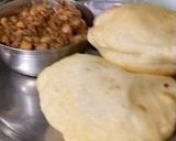 A picture of step 5 of Bhature.