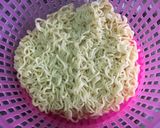 Foto langkah ke 2 dari resep Mie Tek Tek Kailan.