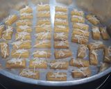 Foto langkah ke 3 dari resep Kastengel Simple Tanpa Oven.
