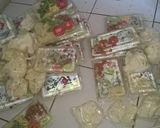 Foto langkah ke 15 dari resep Inspirasi nasi kuning, irit,untuk ulang tahun anak.