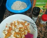 Foto del paso 3 de la receta: Arroz integral con pavo y verduras al curry