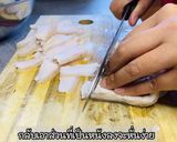 รูปขั้นตอนการทำที่ 2 ของ หมูแก้ว หมูกระจก ทำกินได้ ทำขายรวย (เทคนิคยังไงให้กรอบทั้งชิ้น)