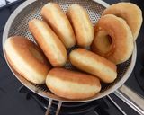 Foto langkah ke 6 dari resep Donat Pisang.