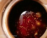A picture of step 6 of Tangy glueberry Pickle.
