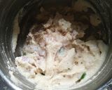 A picture of step 2 of मेदू वडा.