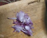 Foto langkah ke 1 dari resep Bawang goreng gurih.
