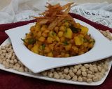 A picture of step 7 of Chana Masala Chat.