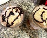 A picture of step 5 of Oreo milkshake.