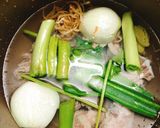 Hình bước làm 1 của món Nước lèo hủ tiếu