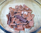 Foto del paso 1 de la receta: Tarta de chocolate con galletas