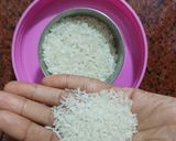 A picture of step 1 of Gobindobhog Masala Rice.