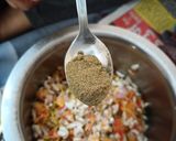 A picture of step 4 of Bhel puri.