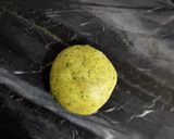 A picture of step 2 of Palak Paratha.