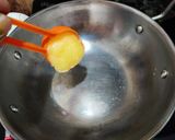 A picture of step 3 of Besan aur gond ke ladoo.