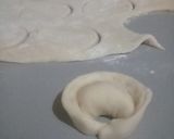 Foto del paso 1 de la receta: Capelettis caseros de pollo y verdeo