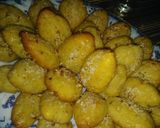A picture of step 11 of Turkish Samolina Moist Cookies.