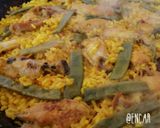 A picture of step 9 of Paella Valenciana.