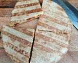 A picture of step 5 of Scrambled egg and chorizo quesadillas.