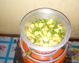 A picture of step 10 of Tumeric Rice and peas stew.