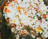 A picture of step 4 of Tuna Salad with Double Sauce Rice.