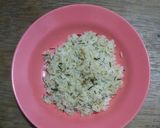 Foto langkah ke 2 dari resep Nasi Daun Jeruk Telur Cabe Hijau.