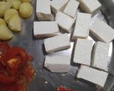 A picture of step 1 of Paneer Potato Curry.