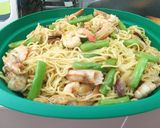 Gambar langkah 6 resipi Mee goreng udang.