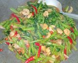 Foto langkah ke 3 dari resep Tauco Kangkung Udang Spesial.