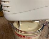 A picture of step 3 of Biscoff cheesecake.