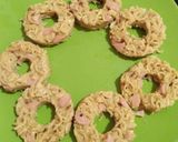 Foto langkah ke 4 dari resep Donat Indomie.
