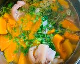 Hình bước làm 4 của món Canh bí đỏ giò heo