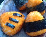 Foto langkah ke 11 dari resep Onigiri Crispy isi Daging ayam.