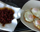 Foto del paso 4 de la receta Croquetas de chorizo y huevos fritos