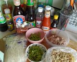 รูปขั้นตอนการทำที่ 1 ของ ก๋วยเตี๋ยวแห้งคลุก ซอสทำเองง่ายๆ