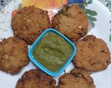 A picture of step 4 of Poha vada.