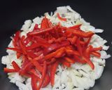 Foto del paso 1 de la receta: Chorizos en salsa que huelen a hogar