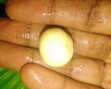 A picture of step 2 of Gullisuwa (milk balls).