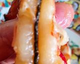 Foto del paso 3 de la receta: Gambones con ajo fermentado en miel y timbal de arroz al curry