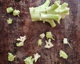 Foto del paso 1 de la receta: Carpaccio de tallo de brócoli 🥦 receta de aprovechamiento 🥦