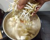 Foto langkah ke 6 dari resep Sup Tahu wortel toge.