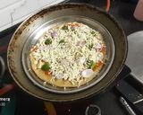 ચિઝી પીઝા (Cheesy Pizza Recipe In Gujarati) રેસીપી સ્ટેપ5ફોટો