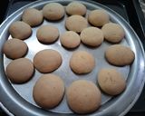 A picture of step 6 of Egg Coin Cookie.