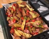 Une image de l'étape 10 de Pommes de terre au lard, poivrons et tomates.